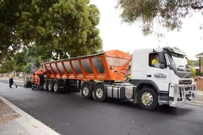 From old tyres to long lasting roads – South Australian councils take part in major trial using recycled tyre rubber.